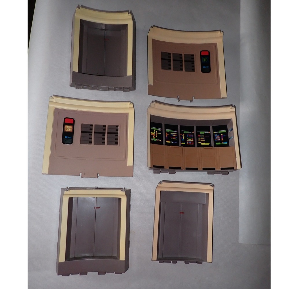 Playmates Star Trek TNG Enterprise Walls Door Parts Replacement Lot 1992 Vintage